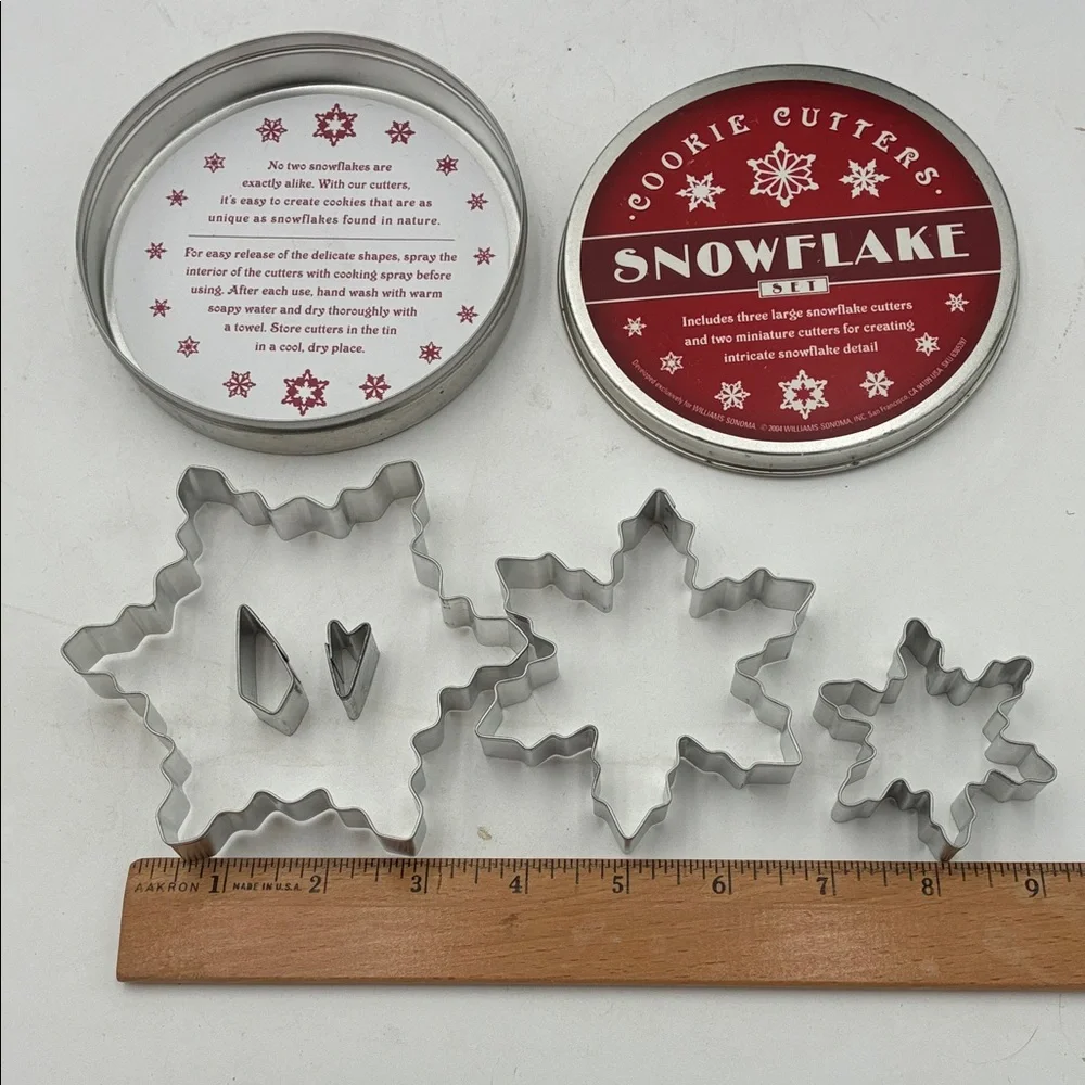 Williams Sonoma Snowflake Cookie Cutters Set of 5